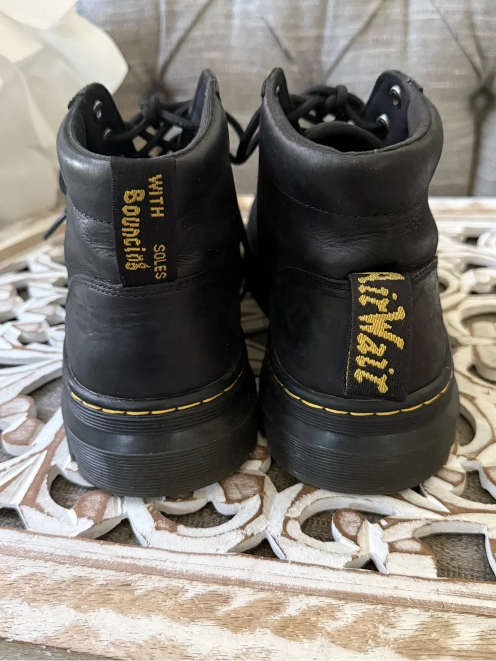 Dr. Martens Bonny Black Leather Chukka Boots Yellow Men’s 10 Women’s 11
